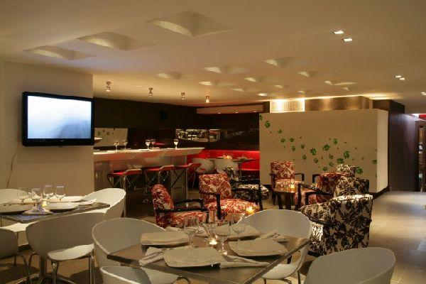 San Simon Hotel Pereira By Soratama Εξωτερικό φωτογραφία The interior of the restaurant