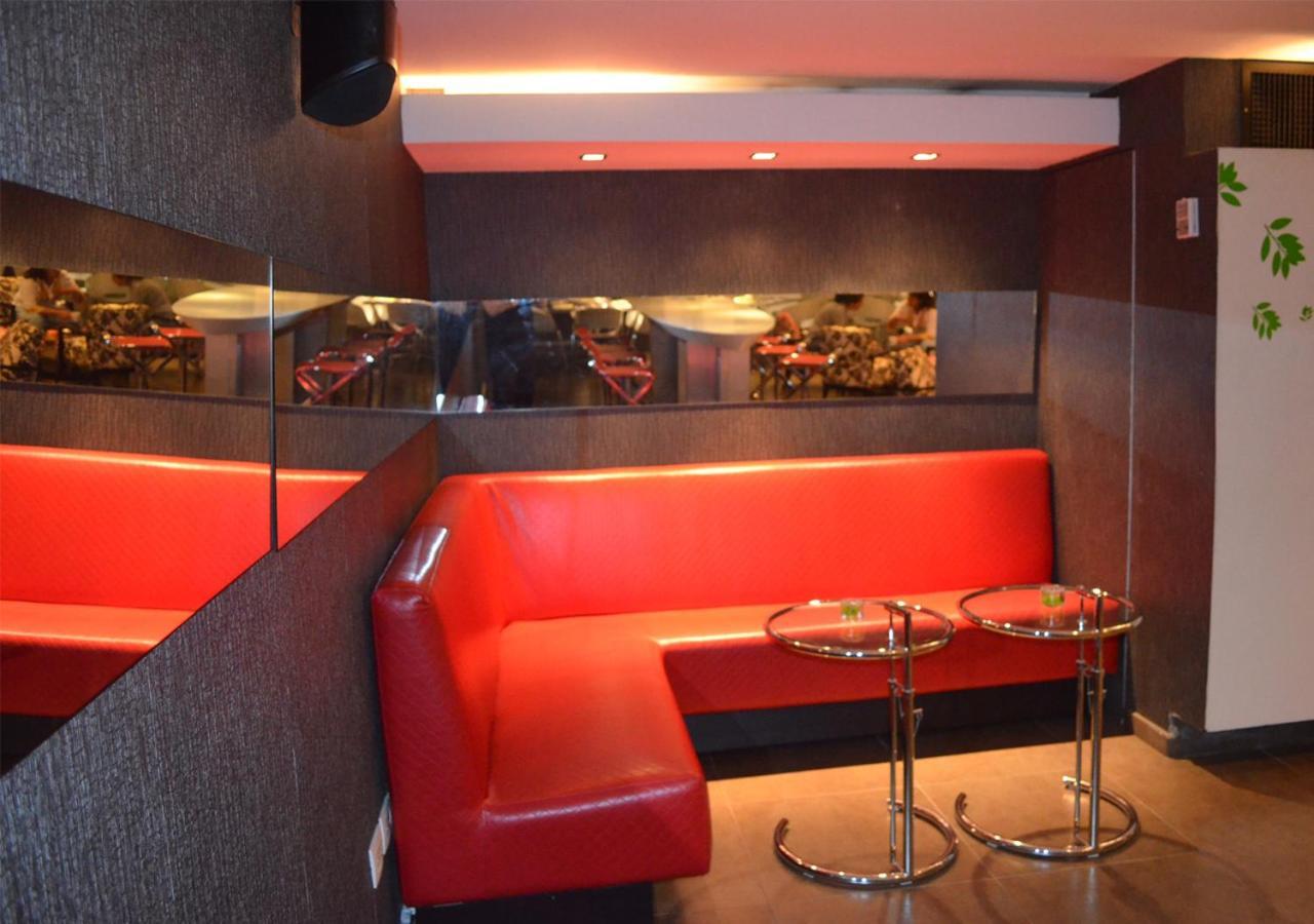 San Simon Hotel Pereira By Soratama Εξωτερικό φωτογραφία Interior of a nightclub